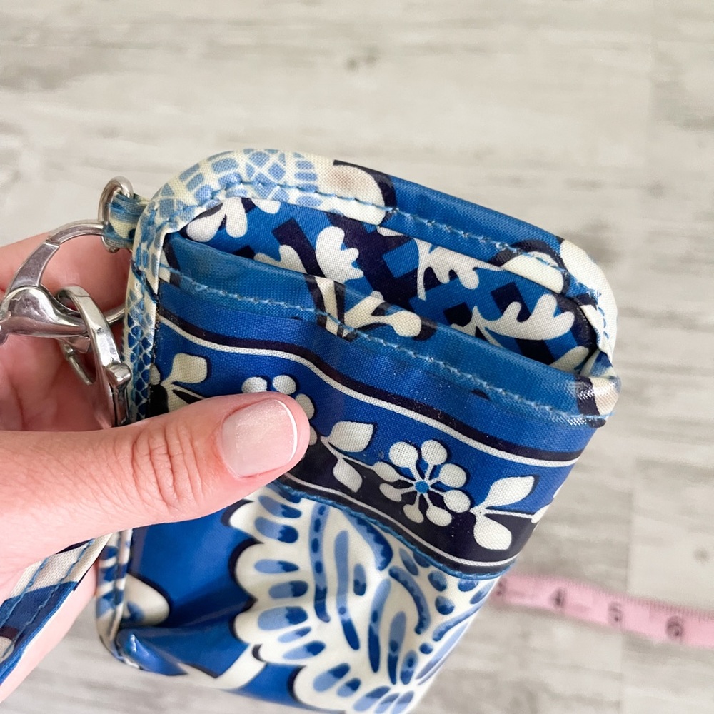 Small Vera Bradley Case with Wristlet